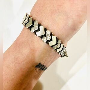 925 Sterling Silver, Vintage Mexican Dark Tone Heart Patterned Chain Bracelet